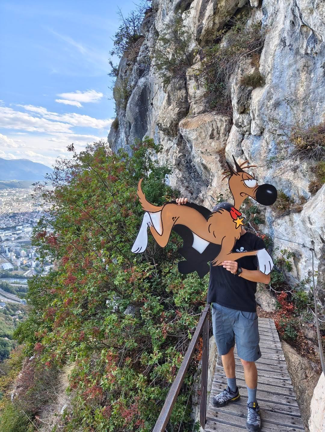 Près de Grenoble : après 40 ans seul là-haut, Lucky Luke a enfin retrouvé Rantanplan - image 1